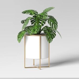 NIB Modern White and Gold Threshold Round Iron Planter Pot